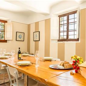 8 Bedroom Villa with Pool near Certaldo, Tuscany, Sleeps 14 - 15